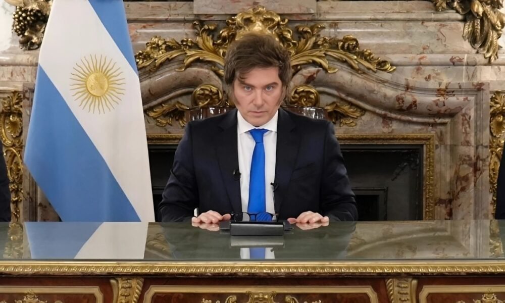 ¡Milei Da Giro! Más Gasto en Jubilaciones y Salud para 2026