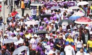 Noboa entra 6 nov, 4 preguntas