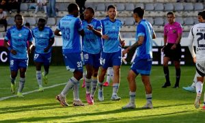 Macará golea 3-0 a Emelec con tres penales en Ambato