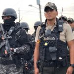 Policía Captura a 18 ‘Jinetes del Apocalipsis’ en Manabí con Armas y Explosivos