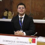 Asambleísta Serrano retoma funciones tras suspensión por dibujar en sesión