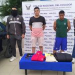Policía Captura a Dos Delincuentes en Pascuales Tras Robo Armado en Supermercado de Guayaquil