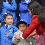 1,8 Millones de Estudiantes de Sierra y Amazonía Inician Año Escolar 2025-2026 en Ecuador