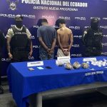 ¡Caen en Prosperina! Dos Detenidos con Droga y Auto Robado