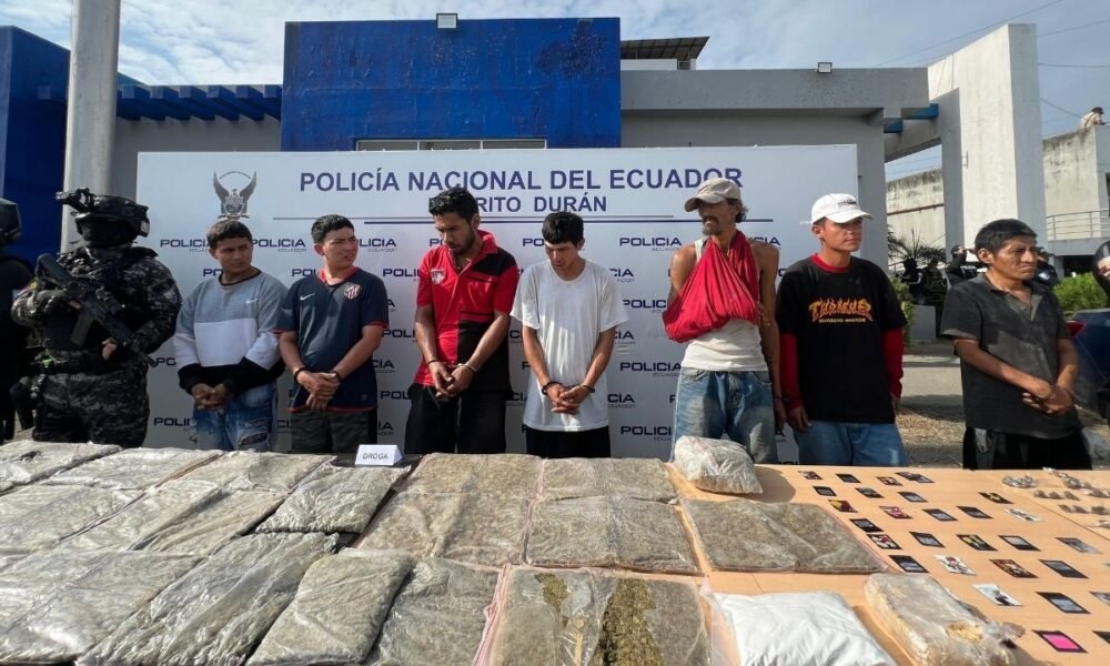 Operativo en Durán, 8 capturados por la policía nacional