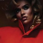 Karol G deslumbra en Vogue Latinoamérica con estilo retro