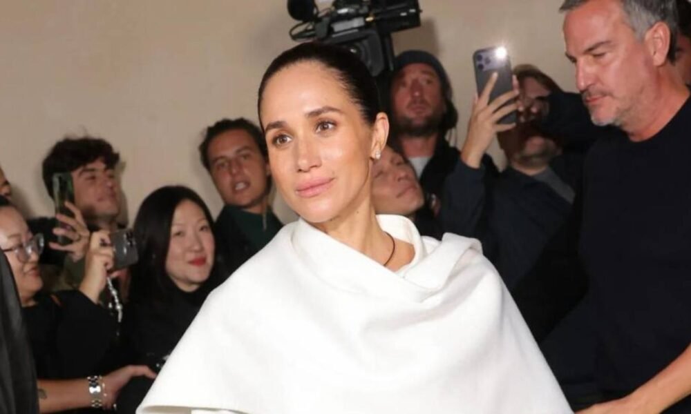Meghan Markle deslumbra en París con estilo