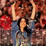 Billie Eilish sufre incidente con fanático durante concierto