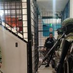 Militares decomisan armas, droga y celulares en cárceles