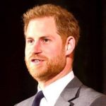 Príncipe Harry acusa a Daily Mail de espiar a William y Kate