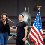 Noboa y Noem recorren Base Manta para cooperación